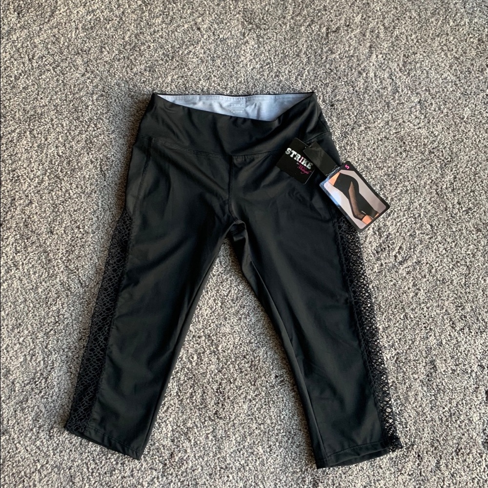 Women’s legging.
